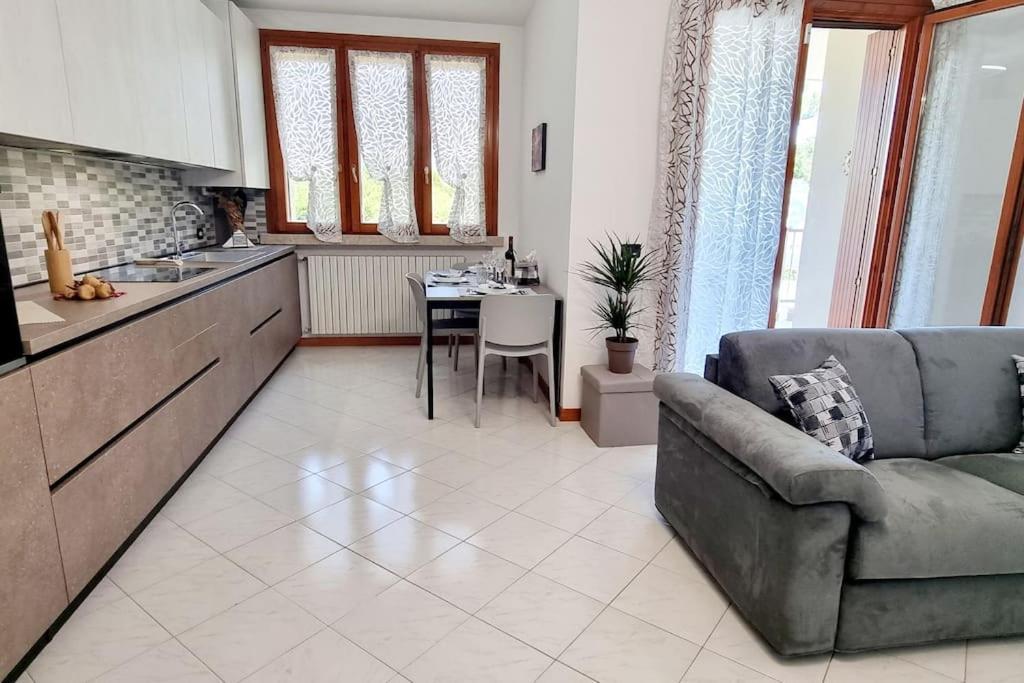 Rosa Del Garda Appartamento Peschiera del Garda